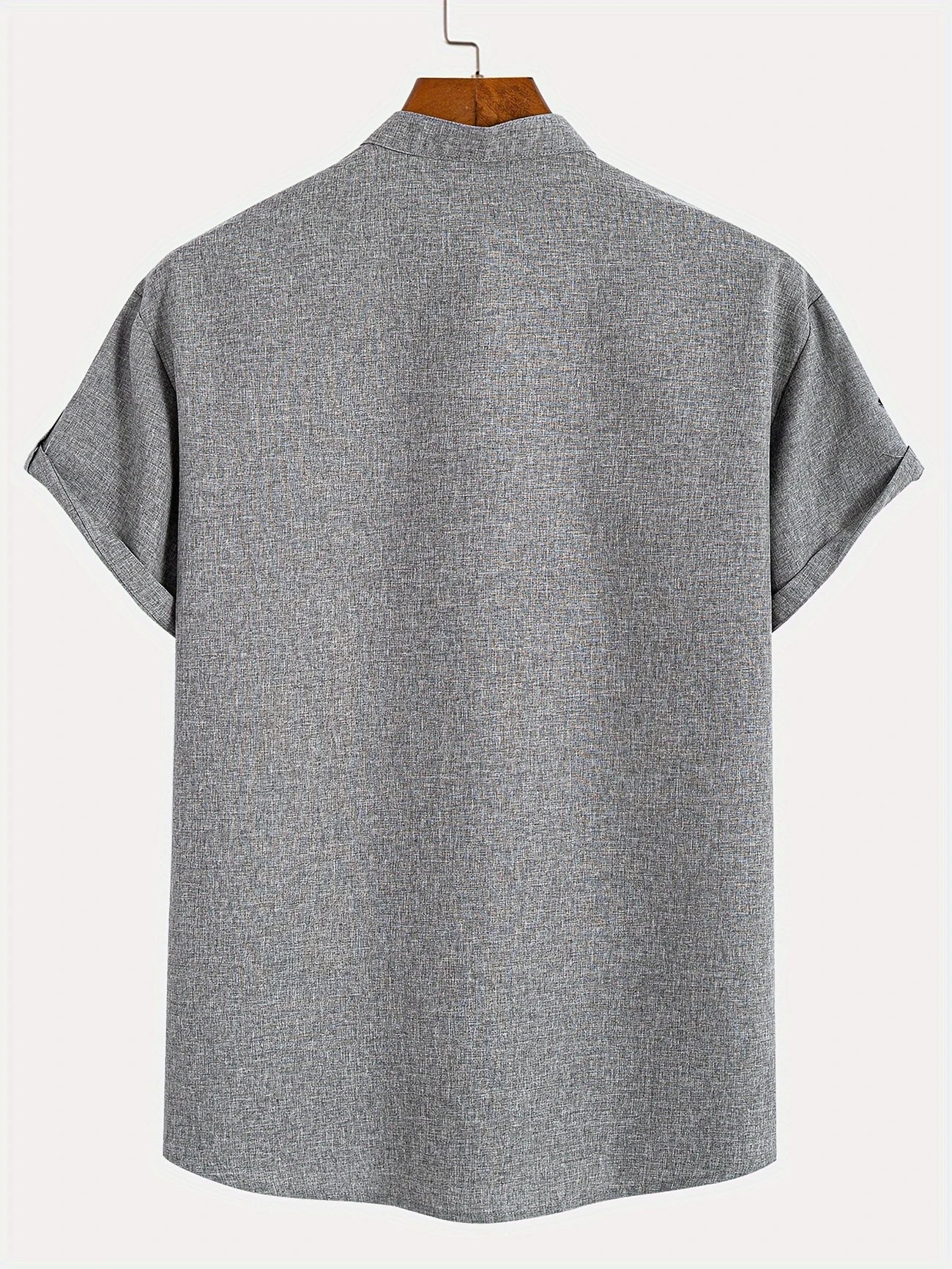 Camisa elegante de manga corta y cuello alto