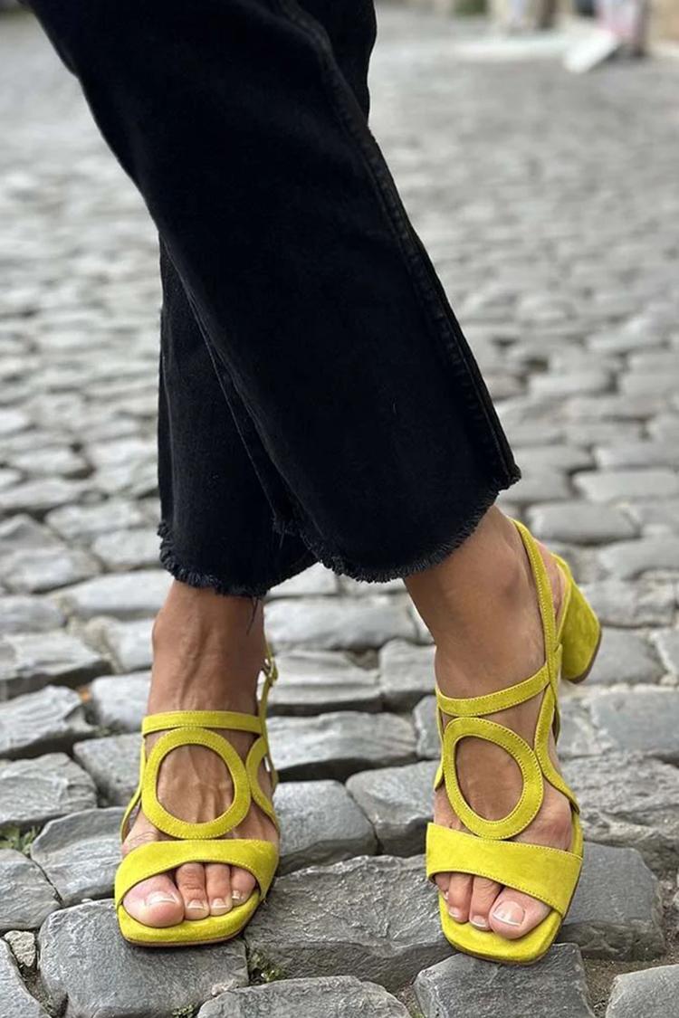 Yaretzi | Sandalias de Punta Cuadrada con Calado Circular