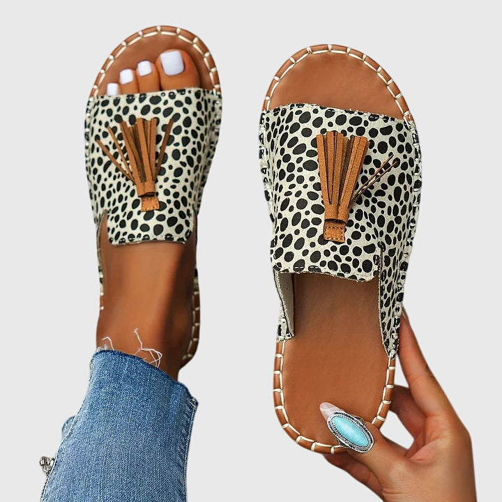 Paula | Sandalias Bohemias con Pompones