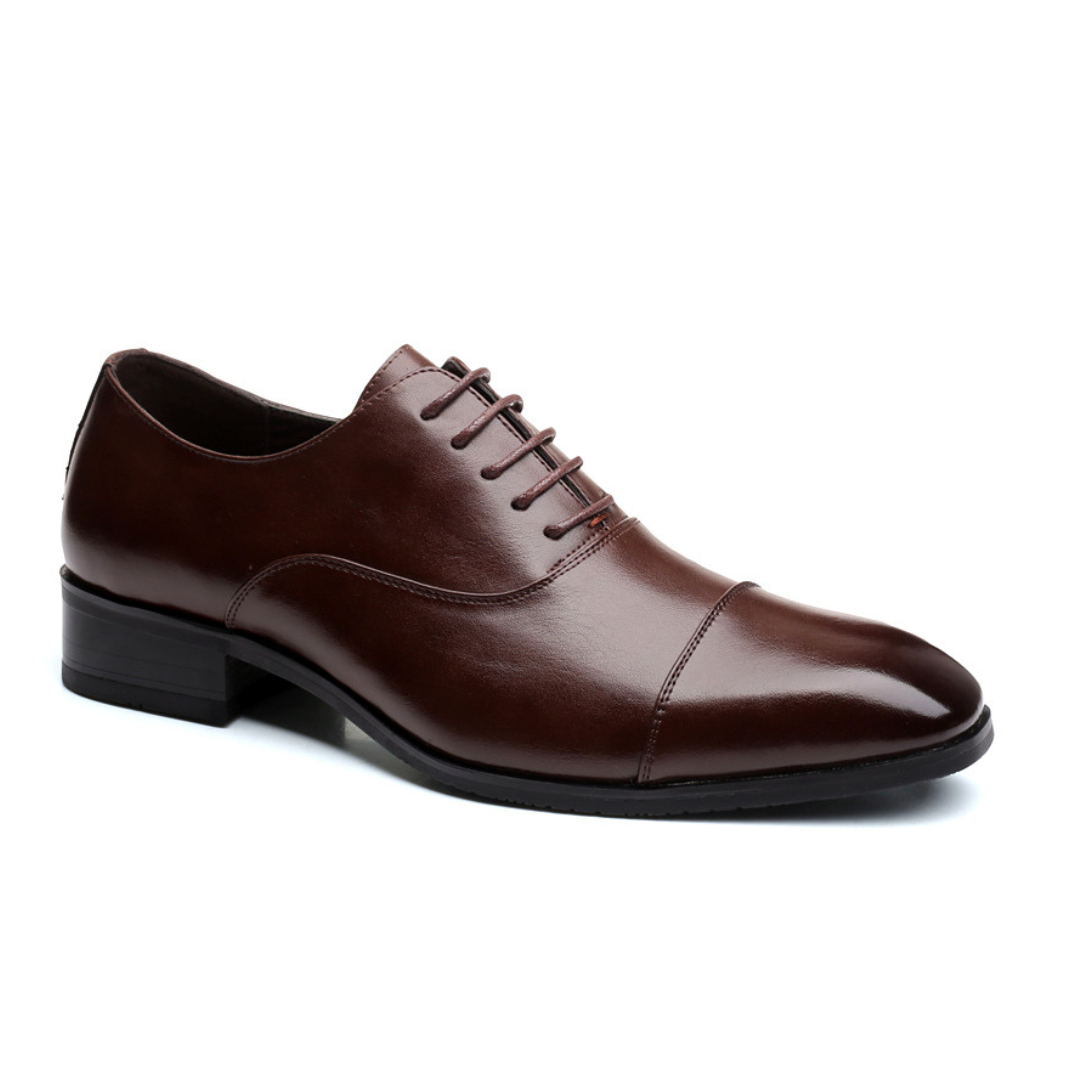 Zapatos clásicos de cuero