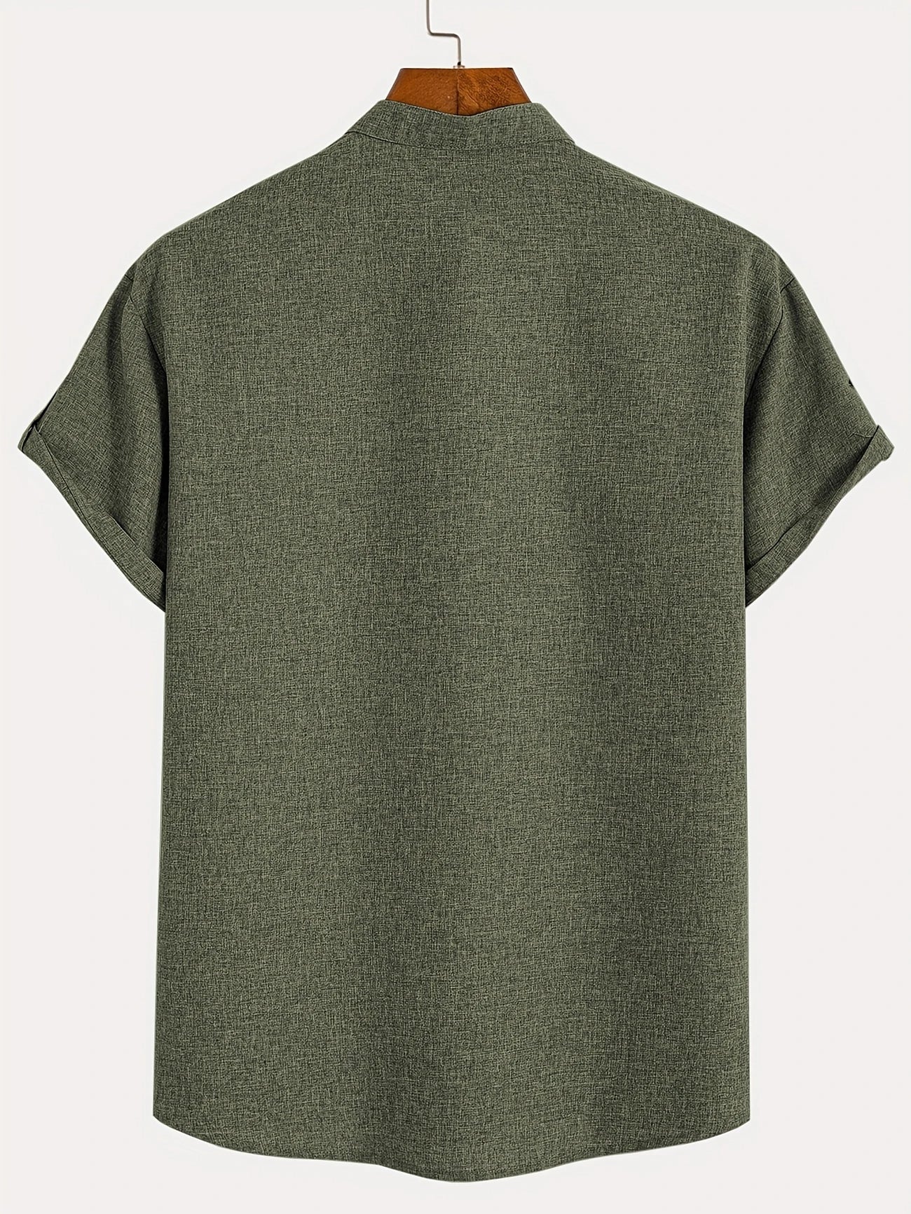 Camisa elegante de manga corta y cuello alto
