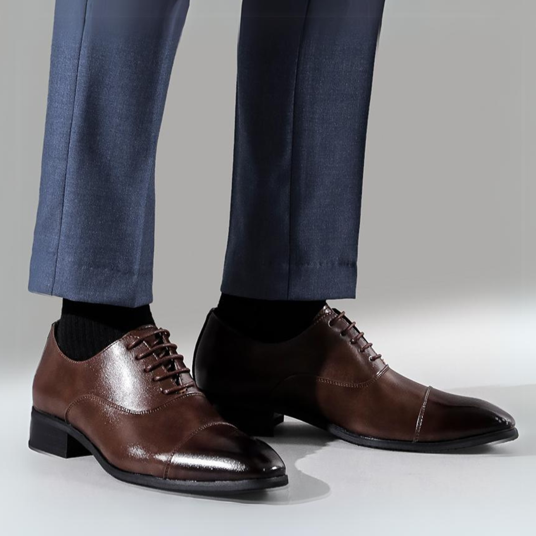 Zapatos clásicos de cuero
