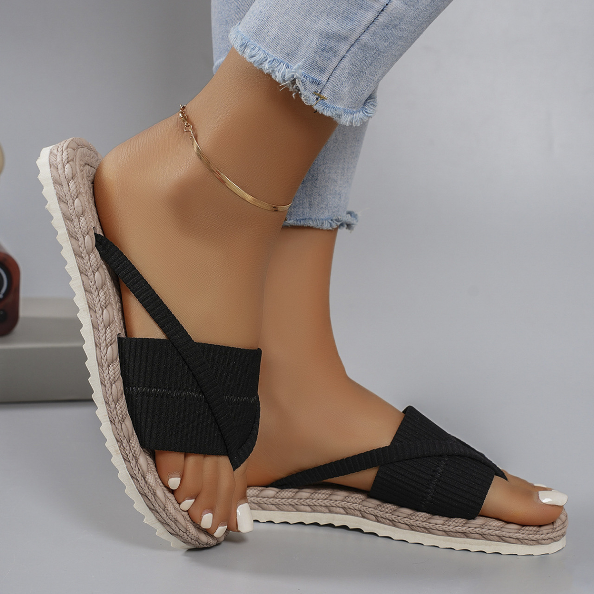 Yareli | Sandalias Planas de Tejido Acanalado