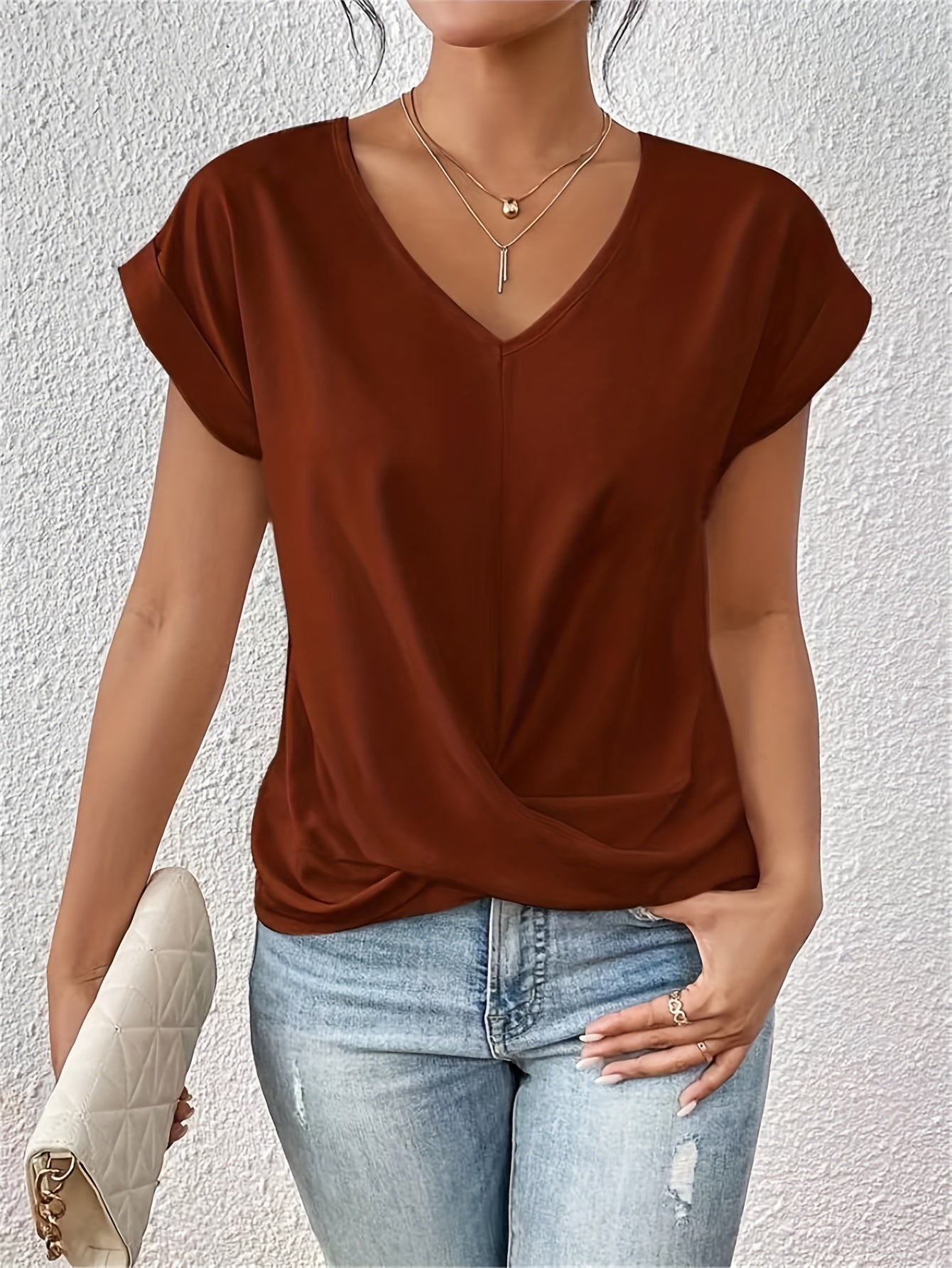 Camiseta informal con cuello en V suave