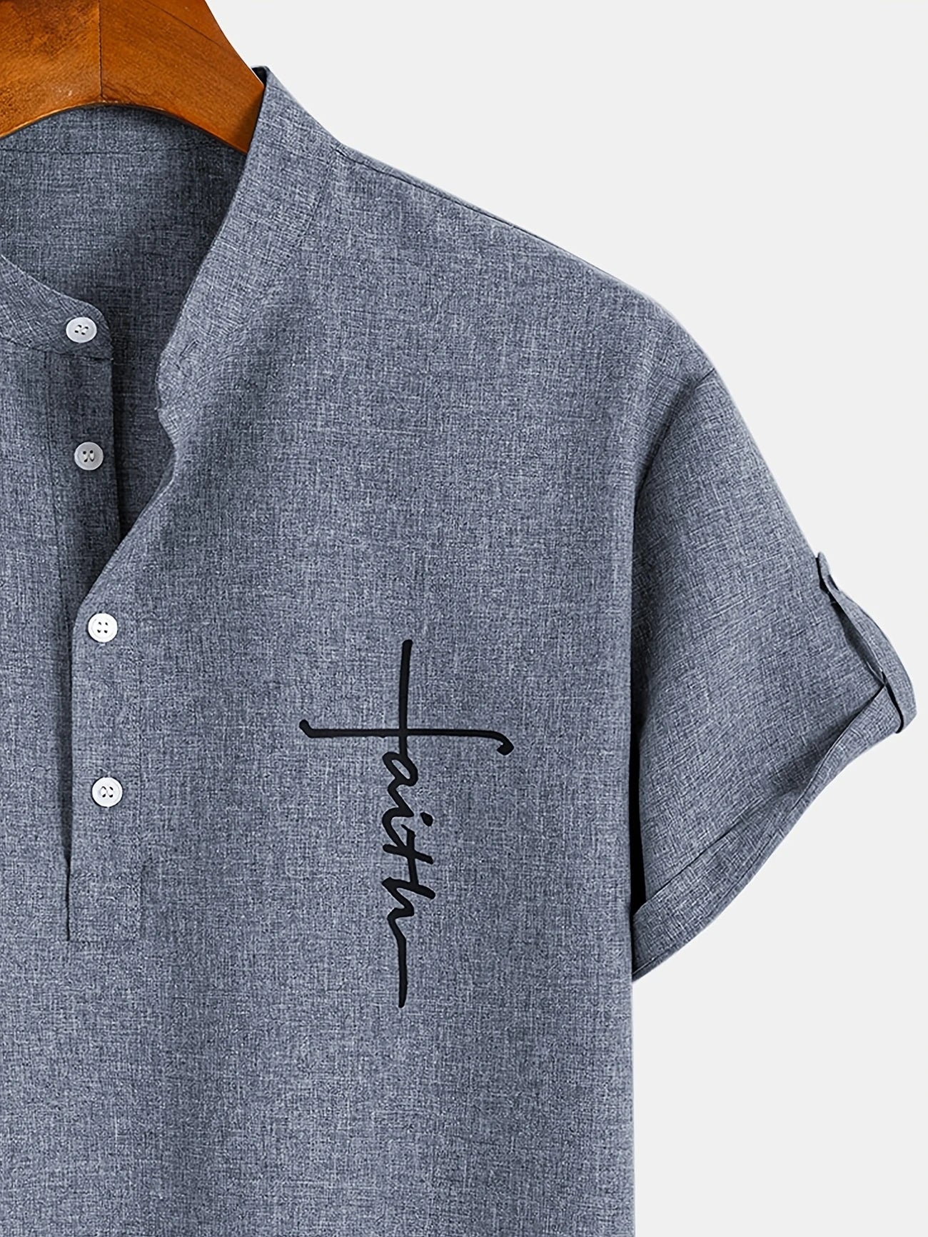 Camisa elegante de manga corta y cuello alto
