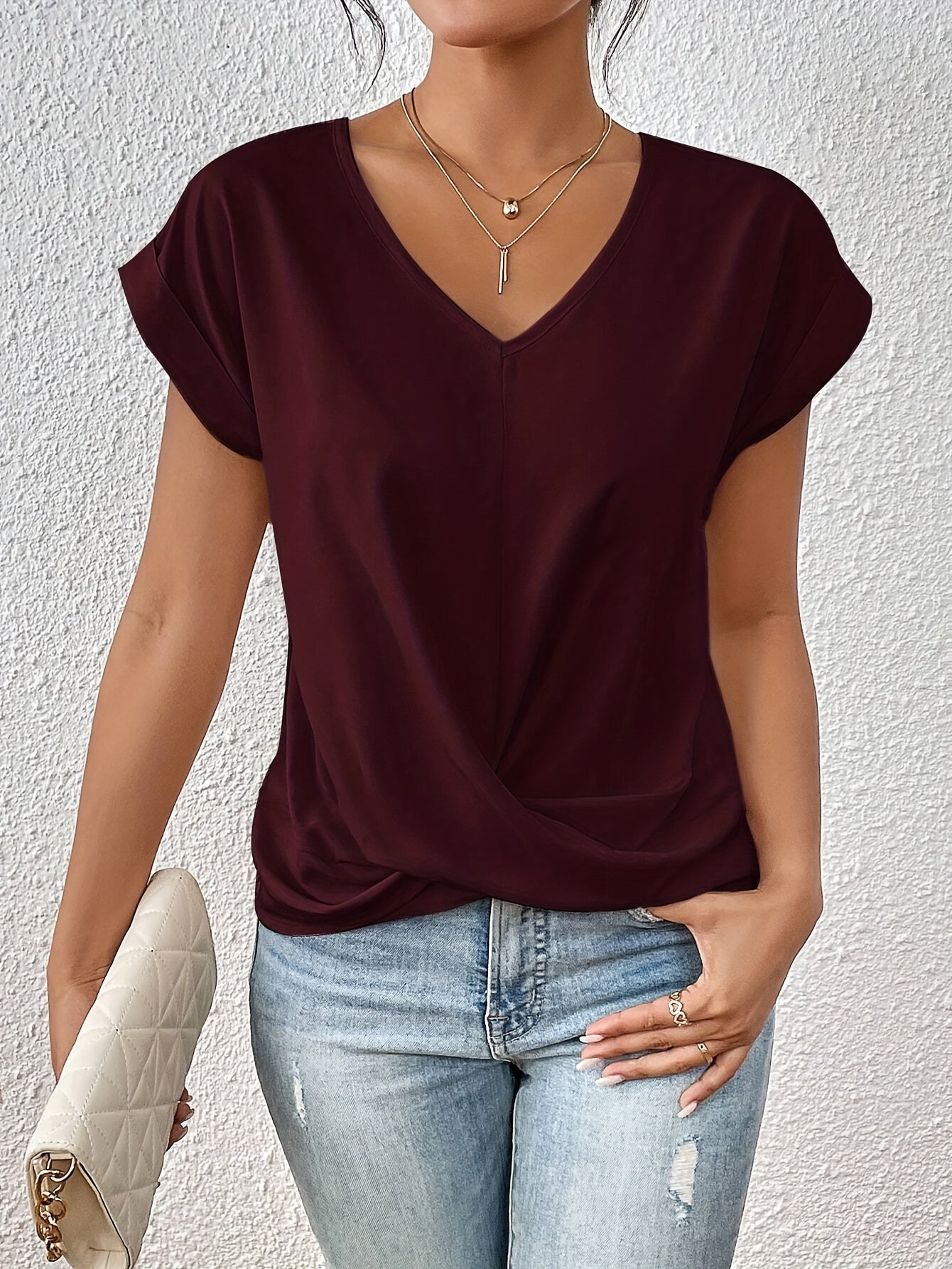 Camiseta informal con cuello en V suave