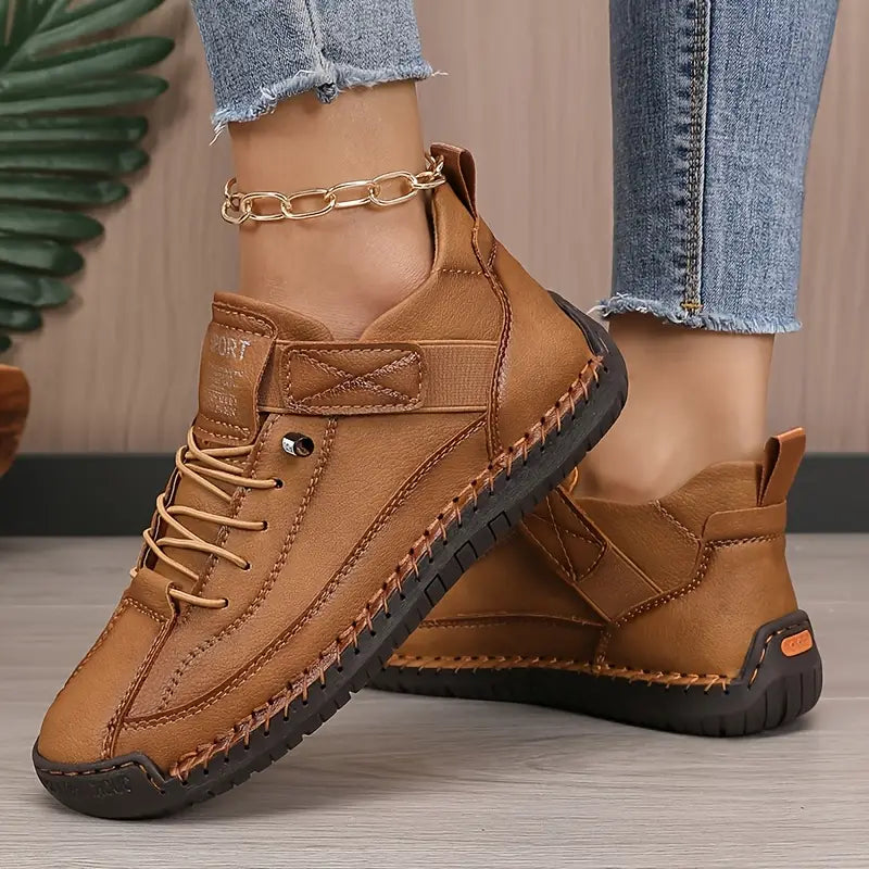 Mia | Zapatillas cómodas con sujeción ergonómica