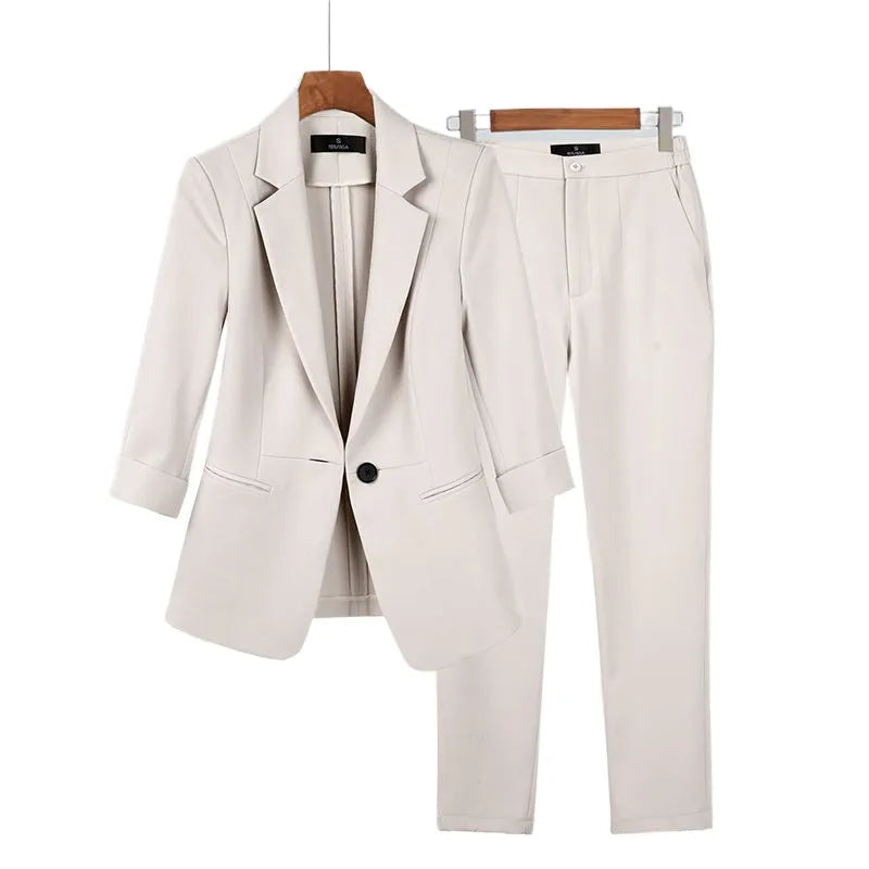 Conjunto de chaqueta y pantalón de lujo