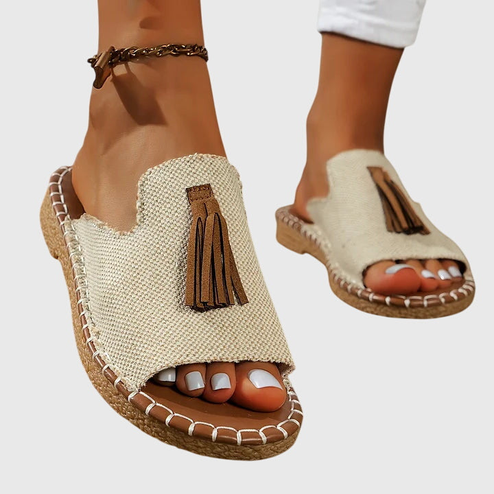 Paula | Sandalias Bohemias con Pompones