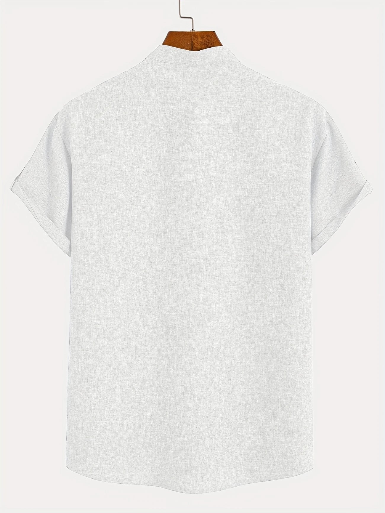 Camisa elegante de manga corta y cuello alto