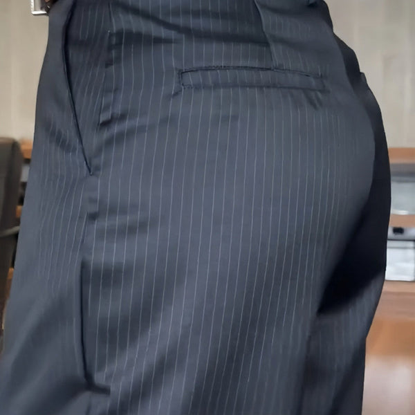 PANTALONES ELEGANTES Y QUE REALZAN LA SILUETA CON RAYAS