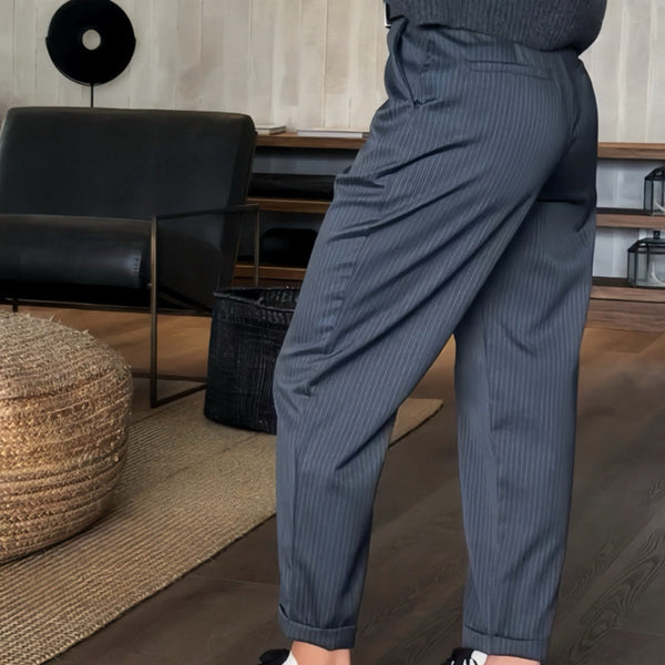 PANTALONES ELEGANTES Y QUE REALZAN LA SILUETA CON RAYAS