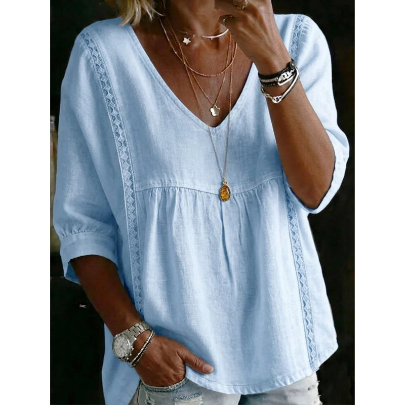 Sierra | Blusa Informal con Cuello en V y Encaje